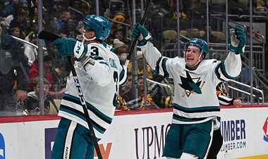 НХЛ. Нереальный камбэк Сан-Хосе, дубль Макдэвида, успех Флориды и Айлендерс