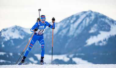 Королева вернулась. Легендарная биатлонистка выиграла гонку КМ после травмы