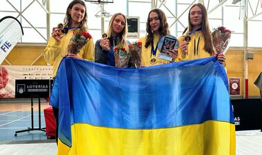 Українські шпажистки виграли золото на етапі юніорського КС з фехтування