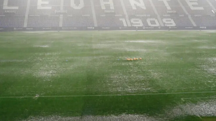 Матч с участием одного из лидеров Ла Лиги перенесен. Что случилось?