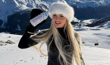 Снежная королева! Самая сексуальная футболистка впечатлила новыми фото