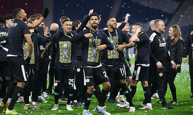 Ждали 8 лет. Клуб с долгой историей завоевал долгожданный трофей