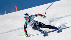 Горные лыжи. Шиффрин сошла с дистанции, Вонн рядом с подиумом