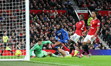 Дьявольский триллер. Ман Юнайтед и Борнмут устроили шоу на Олд Траффорд