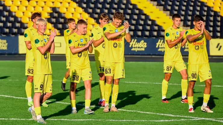 Хто в УПЛ? Як виглядає турнірна таблиця Першої ліги перед паузою до березня