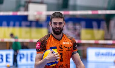 Два ексблокуючі Барком-Кажанів перейшли до чемпіонів Швеції