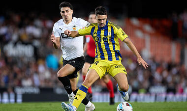 Камбек гостей. Валенсія драматично програла Ов'єдо у перенесеному матчі