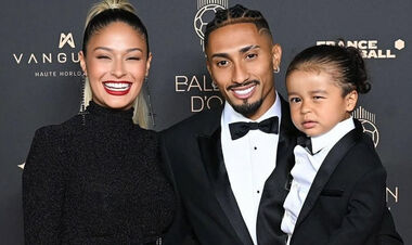 ВІДЕО. Дружина футболіста Барси шокувала свого чоловіка подарунком