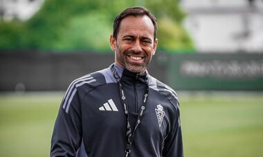 Новим тренером Карпат стане іспанець, який очолював Альмерію та Мурсію