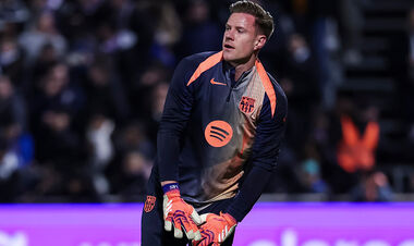 ВИДЕО. Капитан Барселоны вернулся. Тер Штеген провел первый матч за полгода