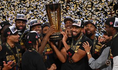 ВІДЕО. Нью-Йорк із яскравим камбеком переміг Сан-Антоніо у фіналі НБА Кап