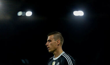 Один из сильнейших клубов решил купить вратаря сборной Украины