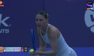 ВИДЕО. Костюк подала с руки в матче против Свитолиной и выиграла розыгрыш