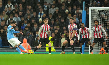 ВІДЕО. Шеркі забив гол-шедевр для Ман Сіті у кубковому матчі з Брентфордом