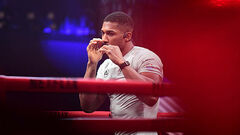 ВИДЕО. Джошуа и Пол провели тренировку. В углу британца – два украинца