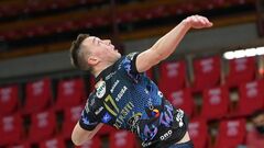 В затяжном тай-брейке. Перуджа Плотницкого одержала вторую победу на КЧМ