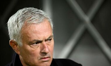 ЖОЗЕ МОУРІНЬО: «Агресивний контакт. Я не міг ризикувати через Судакова»