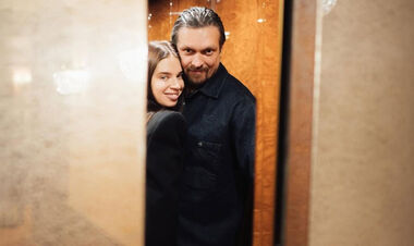 ФОТО. Жена Усика показала романтичный фотосет с мужем. Красота