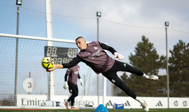 «Это нужно понимать». Лунин сравнил Анчелотти и Хаби Алонсо