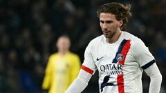 Забарный отреагировал на матч, в котором Сафонов стал лучшим игроком