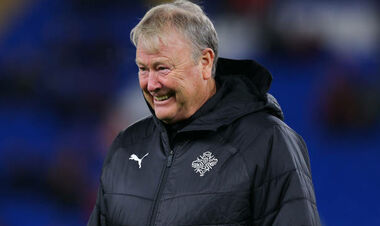 Не стало известного тренера. Его подопечные играли против Украины