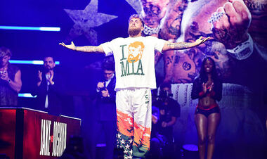 ВИДЕО. Джейк Пол разозлил Джошуа во время финальной дуэли взглядов