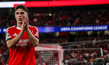 ВИДЕО. Болезненные кадры. Травмированный Судаков едва дошел до автобуса