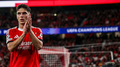 ВІДЕО. Болючі кадри. Судаков ледь дійшов до автобусу після отриманої травми