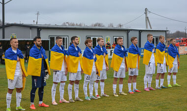 Лидер Второй лиги расстался с бывшими игроками Левого Берега и Карпат