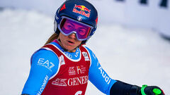 Горные лыжи. Известная итальянка выиграла первую гонку Кубка мира в сезоне