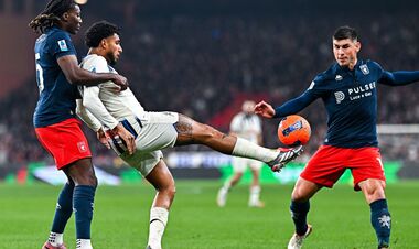 Аталанта в большинстве в компенсированное время дожала Дженоа