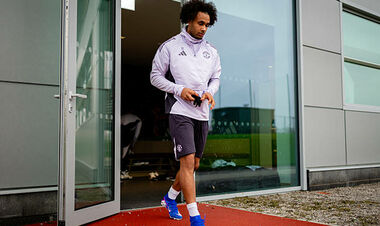 Новости для Довбика: Рома близка к трансферу форварда. Речь о гранде АПЛ