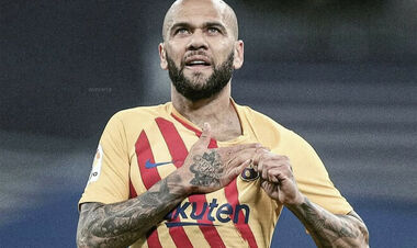 Звездный бразилец планирует приобрести португальский клуб