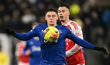 Трансфер готовят на январь. На Миколенко появился титулованный претендент