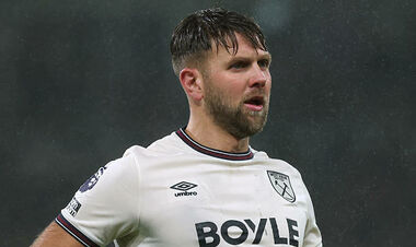 К радости Довбика. Милан завершил подписание габаритного форварда