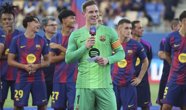 ФОТО. У воротаря Барси нова дівчина. Вона підтримала його після розлучення