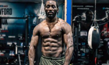 Хуже Мухаммеда Али? Кроуфорд назвал место Усика в истории бокса