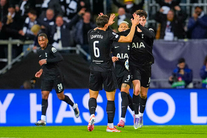 Дубль экс-игрока Милана. Тоттенхэм неожиданно сыграл вничью с Буде-Глимт