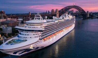 Круїзний лайнер Crown Princess повернувся в стрій з оновленим казино