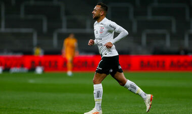 Шахтар погодився безкоштовно відпустити Майкона в Корінтіанс. Але з умовою