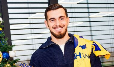 ОФІЦІЙНО. Екс-гравець збірної України продовжив контракт з іноземним клубом