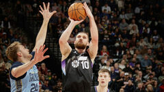 Михайлюк повторил личный рекорд в регулярке НБА в матче с Мемфисом