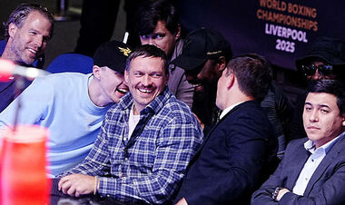 «Не знають, що бачать». Зірковий боксер зухвало оцінив рівень Усика