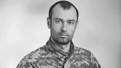 Склоним головы. Футбольный тренер погиб после попадания осколка под шлем