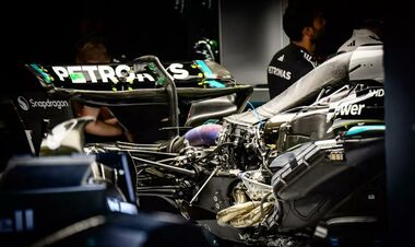 Моторонный скандал в Ф1. Что придумал Мерседес и почему конкуренты в гневе
