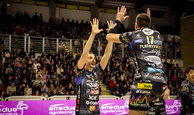 Перуджа Плотницкого ярко одолела аутсайдера на выезде