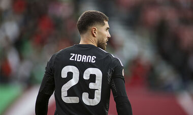 ФОТО. Зідан прибув на Кубок африканських націй з особливою метою