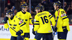 Стартовал молодежный ЧМ по хоккею. Матч-открытие выиграл фаворит