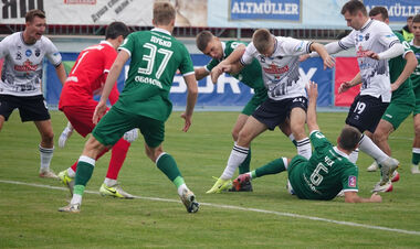 Кому готуватися до виходу з УПЛ. Відомий тренер дав свій прогноз