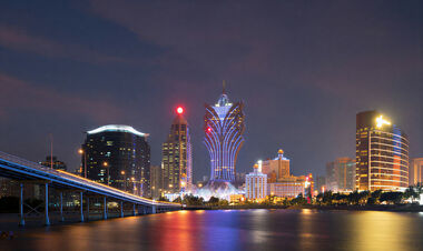 Макао пытается уйти от имиджа города казино